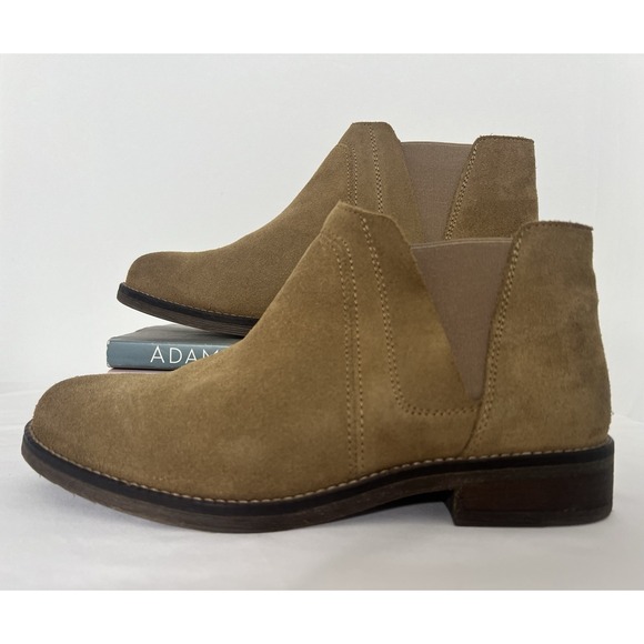 Clarks‎ Demi Beat Boho Ankle Boots Booties Pull On Casual Shoes Sand Suede 7.5M - Picture 3 of 10
